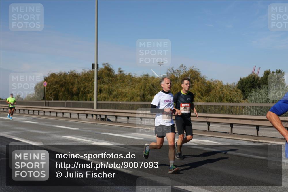 03.10.2025 - Köhlbrandbrückenlauf Julia Fischer http://msf.ph/oto/9007093 03.10.2025 12:46:05 Position 3  meine-sportfotos.de