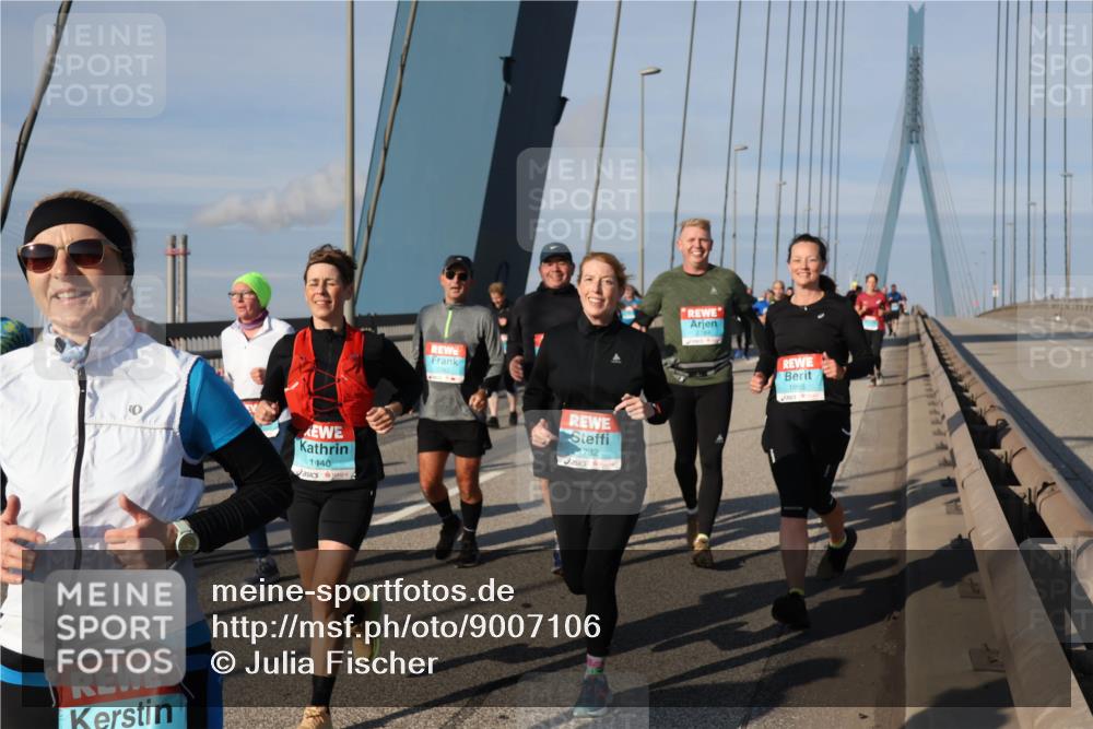 03.10.2025 - Köhlbrandbrückenlauf Julia Fischer http://msf.ph/oto/9007106 03.10.2025 09:58:30 Position 2 1440, 732, 2764, 1895 meine-sportfotos.de