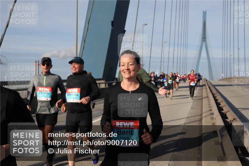 03.10.2025 - Köhlbrandbrückenlauf Julia Fischer http://msf.ph/oto/9007120 03.10.2025 09:58:31 Position 2 2783, 2782, 1895 meine-sportfotos.de