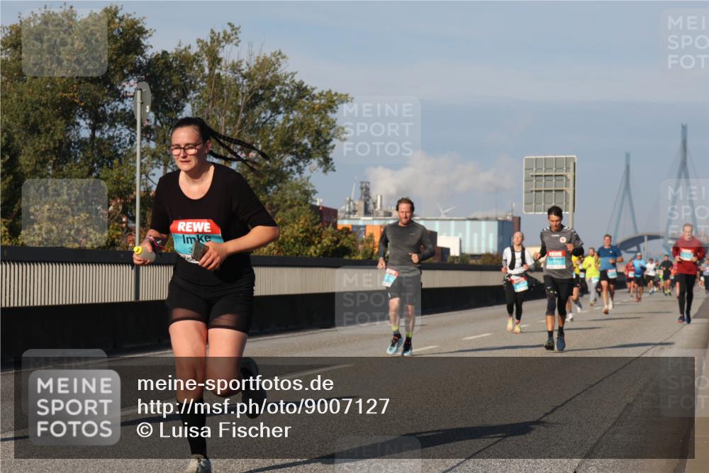 03.10.2025 - Köhlbrandbrückenlauf Luisa Fischer http://msf.ph/oto/9007127 03.10.2025 10:48:53 Position 3 3 meine-sportfotos.de