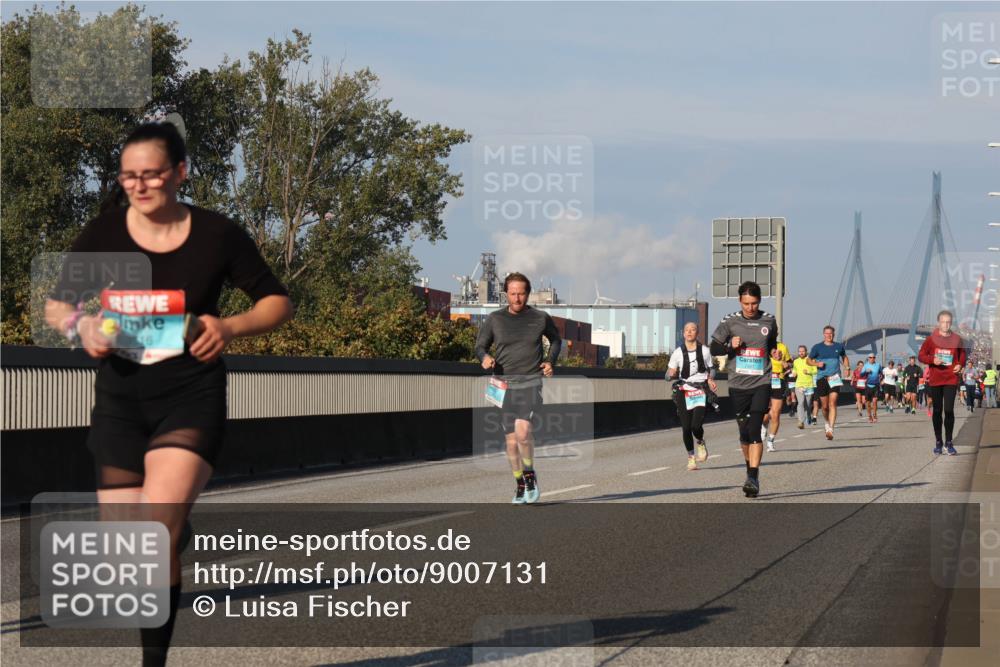 03.10.2025 - Köhlbrandbrückenlauf Luisa Fischer http://msf.ph/oto/9007131 03.10.2025 10:48:53 Position 3  meine-sportfotos.de