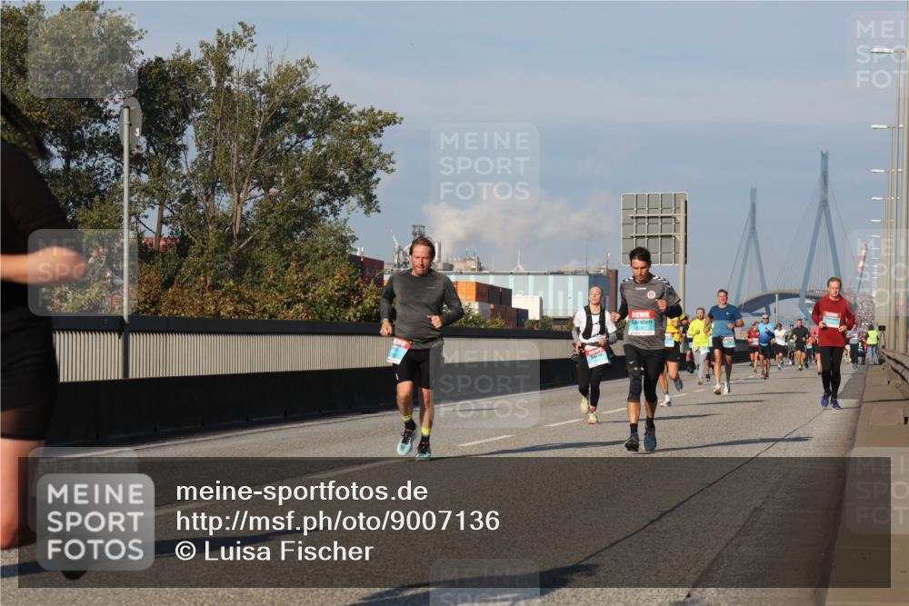 03.10.2025 - Köhlbrandbrückenlauf Luisa Fischer http://msf.ph/oto/9007136 03.10.2025 10:48:53 Position 3 2587 meine-sportfotos.de