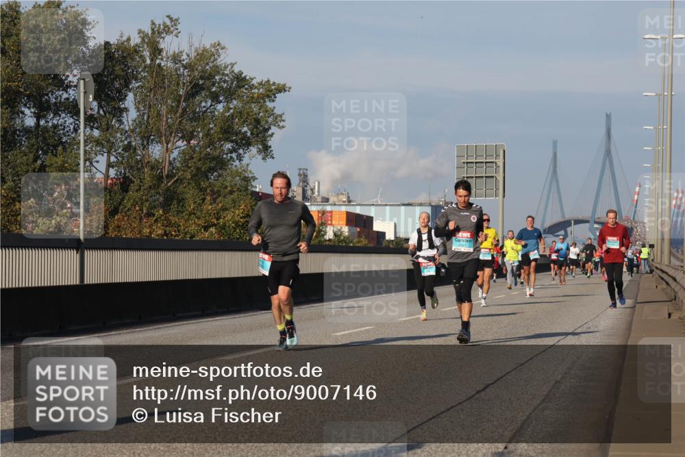 03.10.2025 - Köhlbrandbrückenlauf Luisa Fischer http://msf.ph/oto/9007146 03.10.2025 10:48:54 Position 3  meine-sportfotos.de