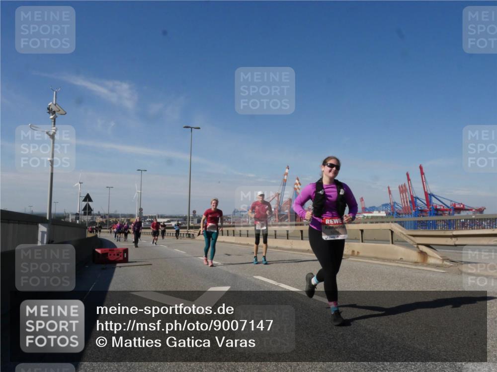 03.10.2025 - Köhlbrandbrückenlauf Matties Gatica Varas http://msf.ph/oto/9007147 03.10.2025 13:02:29 Position 2  meine-sportfotos.de