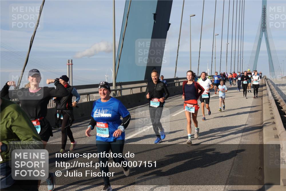 03.10.2025 - Köhlbrandbrückenlauf Julia Fischer http://msf.ph/oto/9007151 03.10.2025 09:58:38 Position 2 2925, 2137 meine-sportfotos.de
