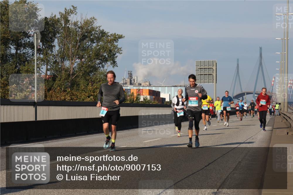 03.10.2025 - Köhlbrandbrückenlauf Luisa Fischer http://msf.ph/oto/9007153 03.10.2025 10:48:54 Position 3 2587 meine-sportfotos.de
