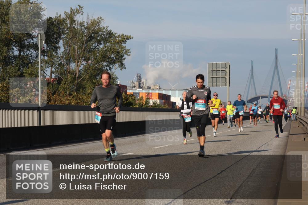 03.10.2025 - Köhlbrandbrückenlauf Luisa Fischer http://msf.ph/oto/9007159 03.10.2025 10:48:54 Position 3 2587 meine-sportfotos.de