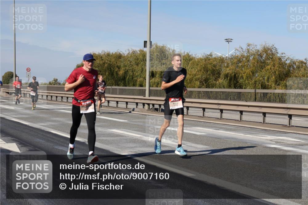 03.10.2025 - Köhlbrandbrückenlauf Julia Fischer http://msf.ph/oto/9007160 03.10.2025 12:46:27 Position 3  meine-sportfotos.de