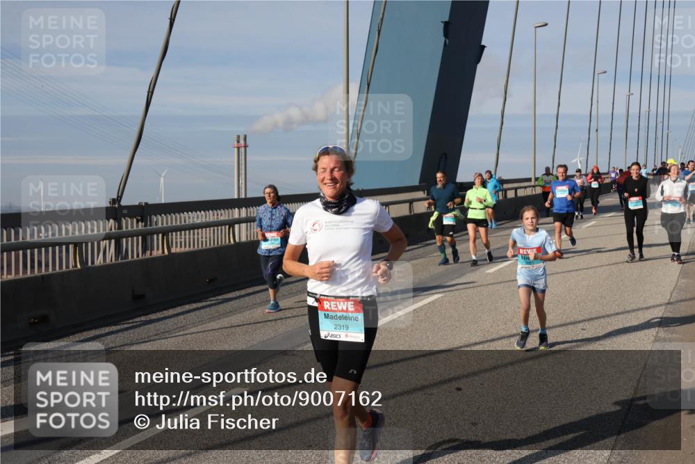 03.10.2025 - Köhlbrandbrückenlauf Julia Fischer http://msf.ph/oto/9007162 03.10.2025 09:58:41 Position 2 2319 meine-sportfotos.de