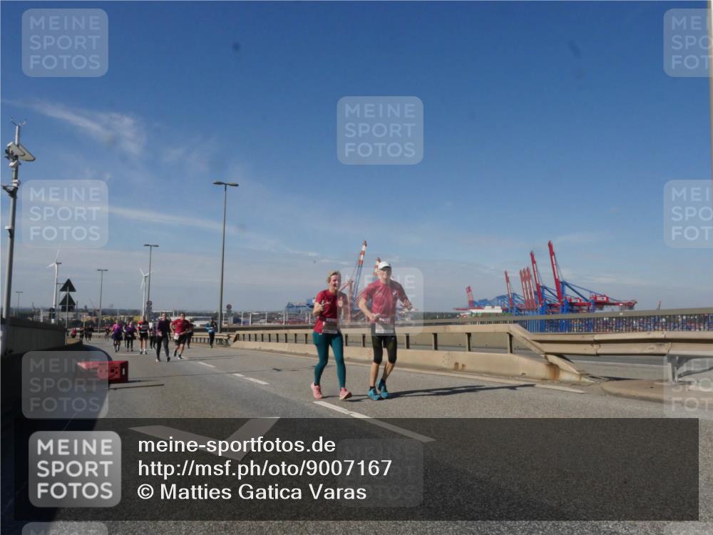 03.10.2025 - Köhlbrandbrückenlauf Matties Gatica Varas http://msf.ph/oto/9007167 03.10.2025 13:02:30 Position 2  meine-sportfotos.de