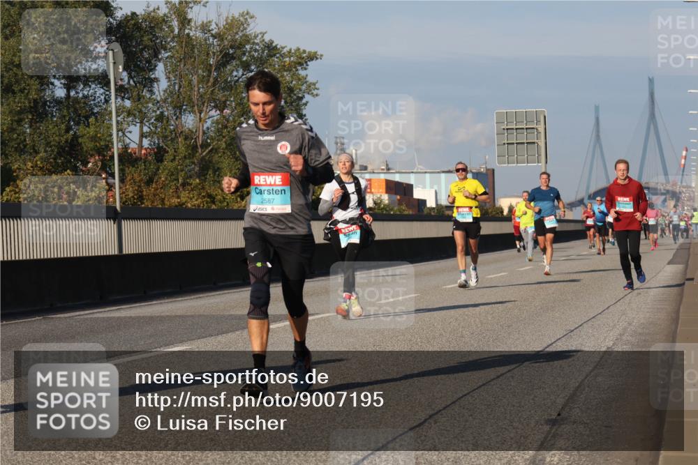 03.10.2025 - Köhlbrandbrückenlauf Luisa Fischer http://msf.ph/oto/9007195 03.10.2025 10:48:57 Position 3 2587 meine-sportfotos.de