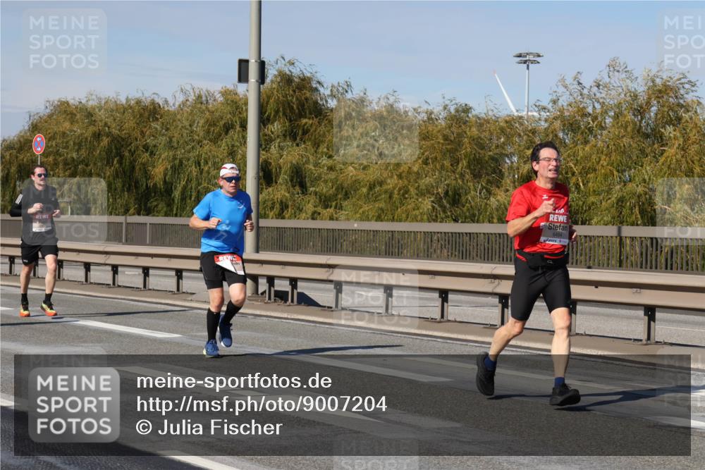 03.10.2025 - Köhlbrandbrückenlauf Julia Fischer http://msf.ph/oto/9007204 03.10.2025 12:46:34 Position 3 100, 6484 meine-sportfotos.de