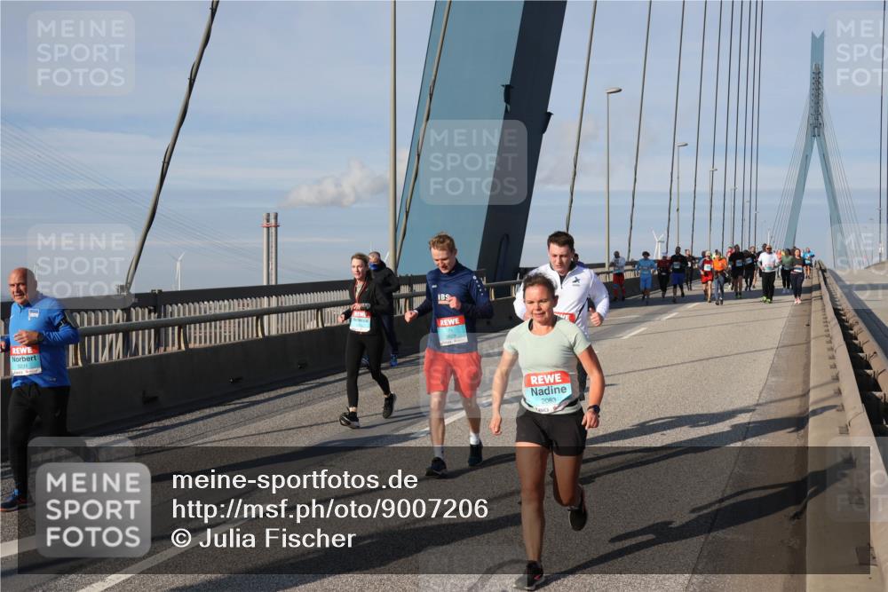 03.10.2025 - Köhlbrandbrückenlauf Julia Fischer http://msf.ph/oto/9007206 03.10.2025 09:58:55 Position 2 2083 meine-sportfotos.de