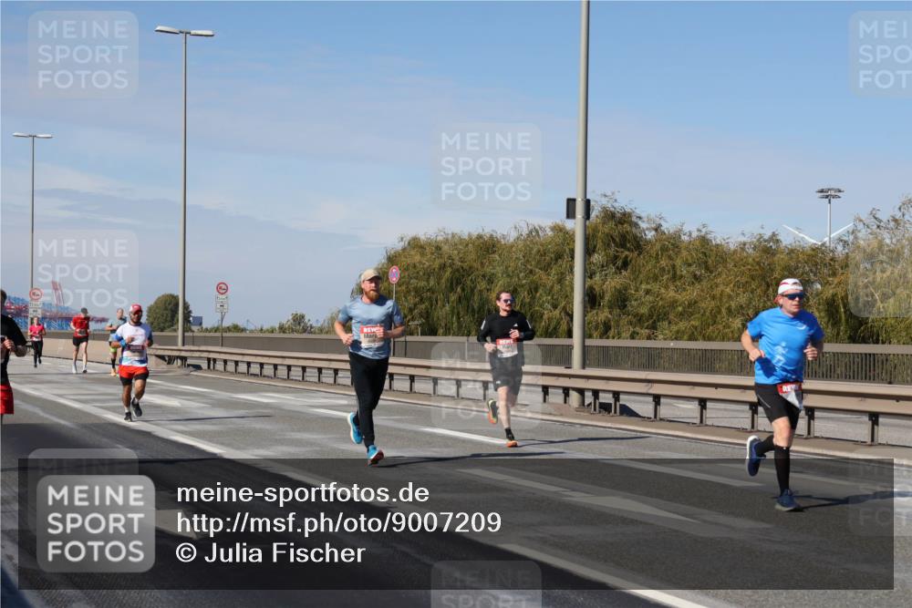 03.10.2025 - Köhlbrandbrückenlauf Julia Fischer http://msf.ph/oto/9007209 03.10.2025 12:46:35 Position 3  meine-sportfotos.de