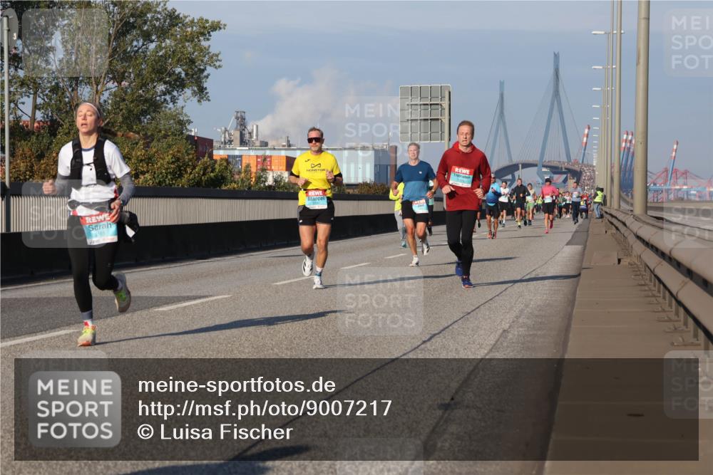 03.10.2025 - Köhlbrandbrückenlauf Luisa Fischer http://msf.ph/oto/9007217 03.10.2025 10:48:59 Position 3 3165 meine-sportfotos.de