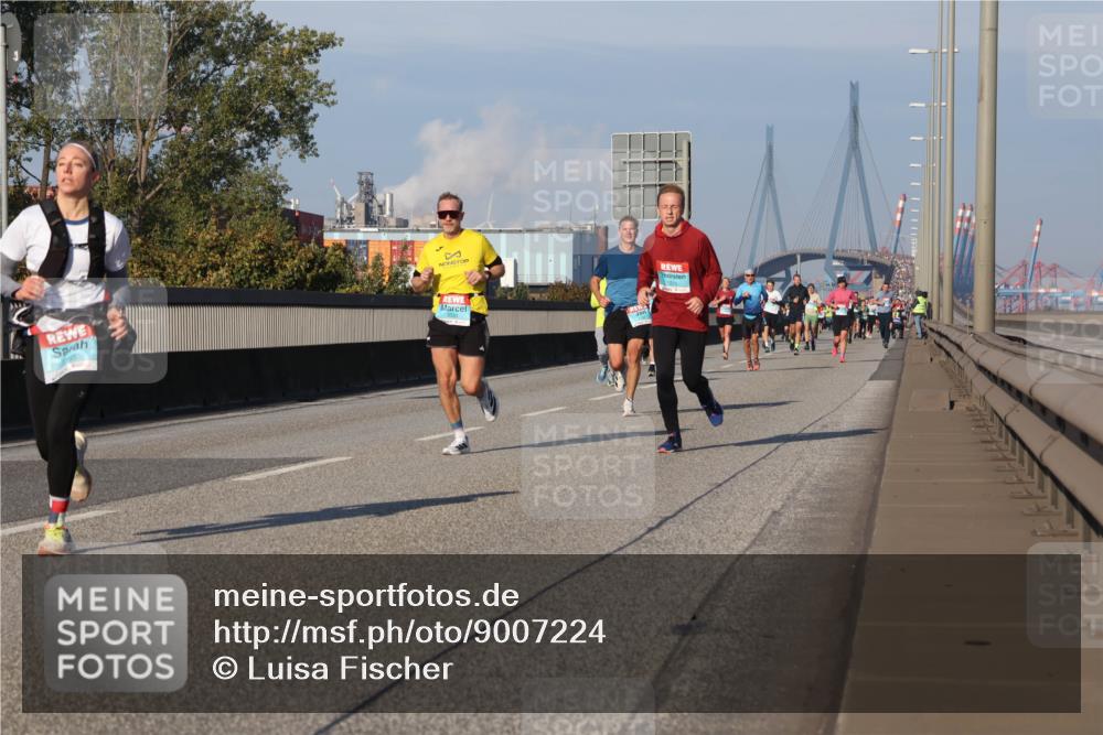 03.10.2025 - Köhlbrandbrückenlauf Luisa Fischer http://msf.ph/oto/9007224 03.10.2025 10:48:59 Position 3  meine-sportfotos.de