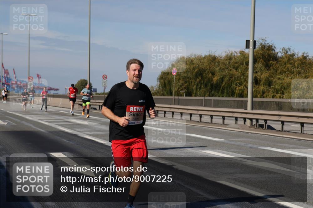 03.10.2025 - Köhlbrandbrückenlauf Julia Fischer http://msf.ph/oto/9007225 03.10.2025 12:46:38 Position 3 6329 meine-sportfotos.de