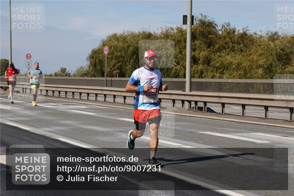 03.10.2025 - Köhlbrandbrückenlauf Julia Fischer http://msf.ph/oto/9007231 03.10.2025 12:46:40 Position 3  meine-sportfotos.de