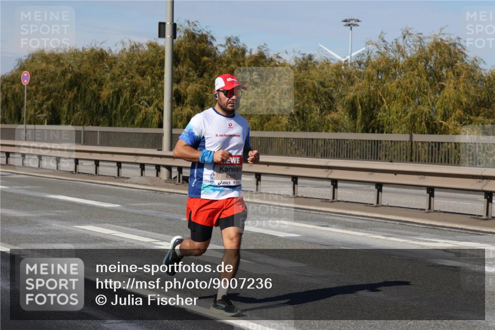03.10.2025 - Köhlbrandbrückenlauf Julia Fischer http://msf.ph/oto/9007236 03.10.2025 12:46:40 Position 3 18, 6325 meine-sportfotos.de