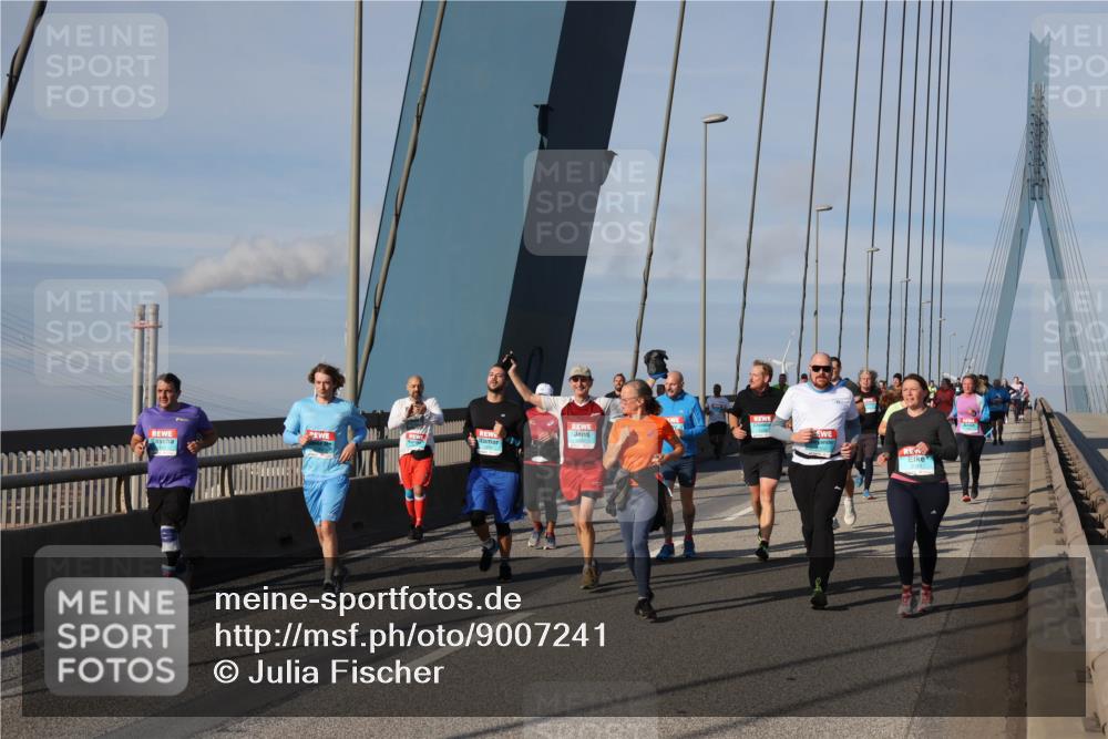 03.10.2025 - Köhlbrandbrückenlauf Julia Fischer http://msf.ph/oto/9007241 03.10.2025 09:59:03 Position 2  meine-sportfotos.de