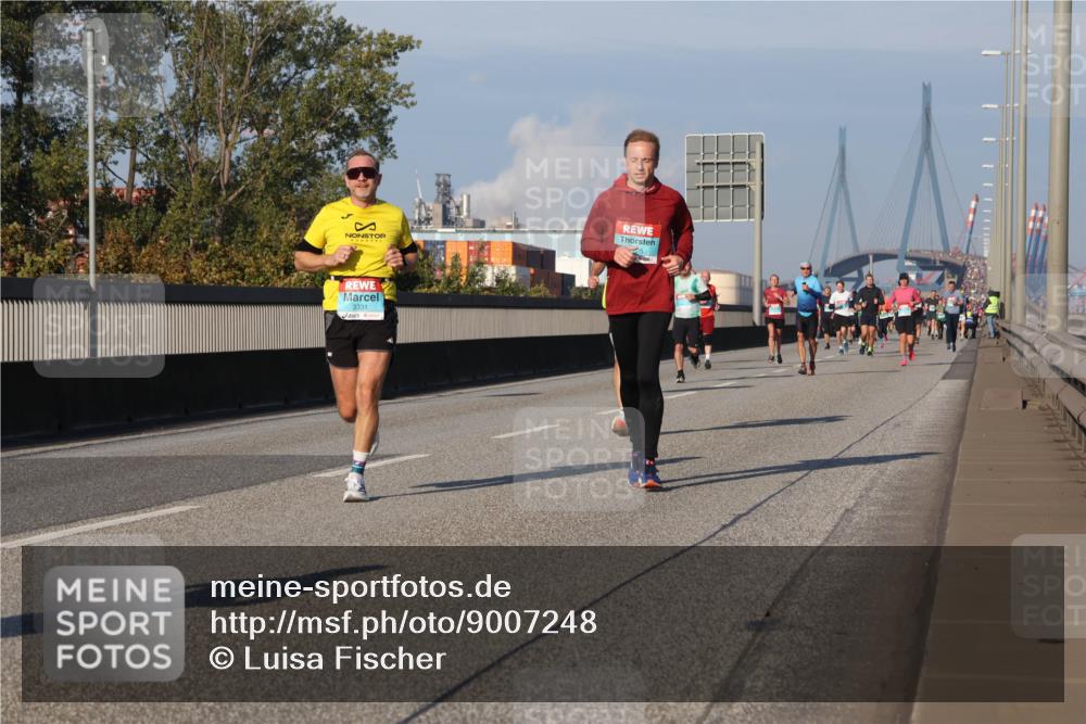 03.10.2025 - Köhlbrandbrückenlauf Luisa Fischer http://msf.ph/oto/9007248 03.10.2025 10:49:01 Position 3 3331 meine-sportfotos.de