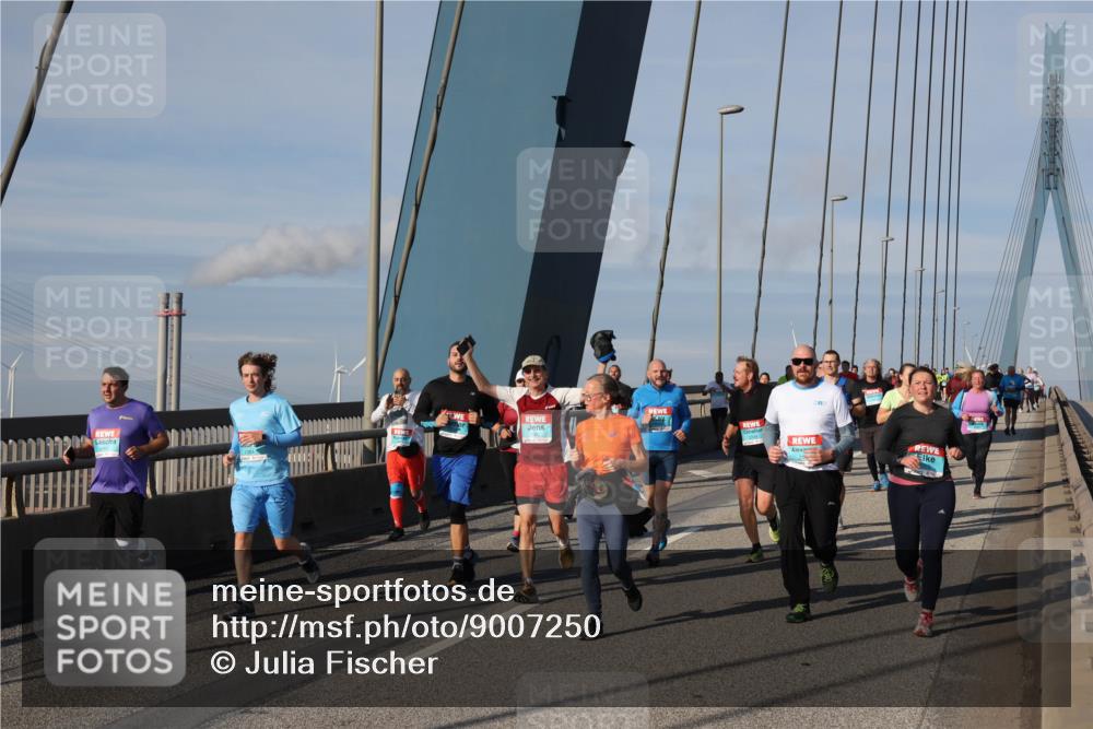 03.10.2025 - Köhlbrandbrückenlauf Julia Fischer http://msf.ph/oto/9007250 03.10.2025 09:59:04 Position 2  meine-sportfotos.de