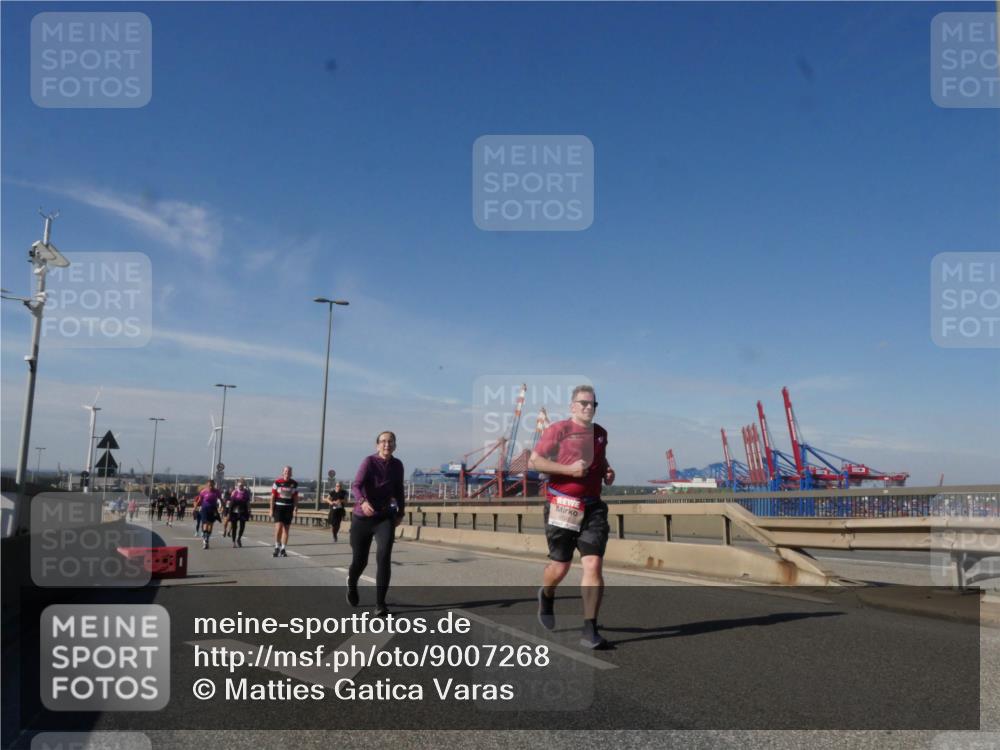 03.10.2025 - Köhlbrandbrückenlauf Matties Gatica Varas http://msf.ph/oto/9007268 03.10.2025 13:02:38 Position 2  meine-sportfotos.de