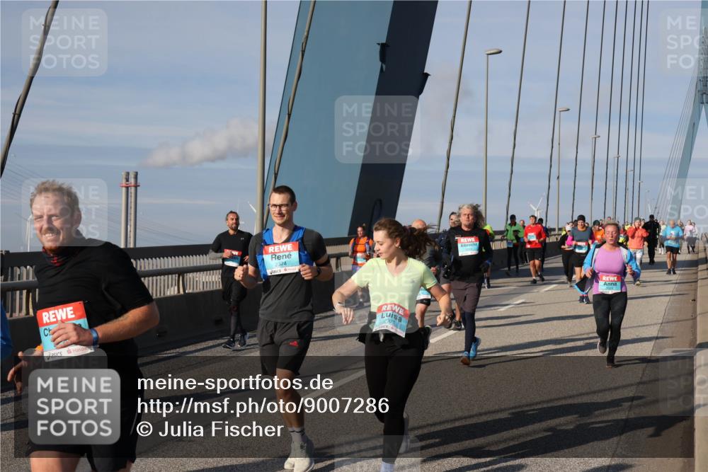 03.10.2025 - Köhlbrandbrückenlauf Julia Fischer http://msf.ph/oto/9007286 03.10.2025 09:59:07 Position 2 2374, 1924 meine-sportfotos.de