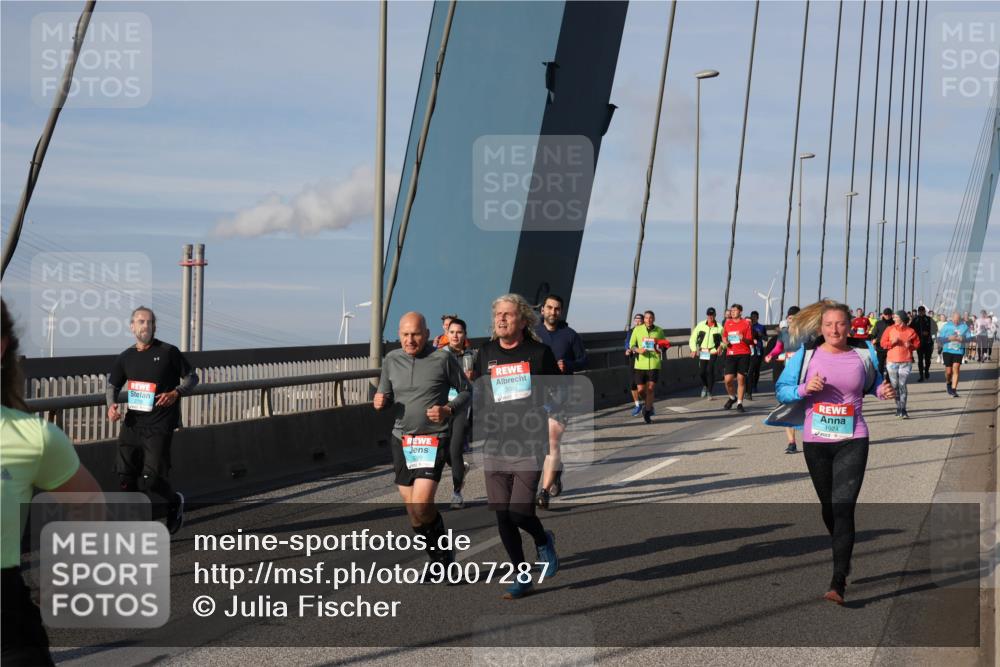 03.10.2025 - Köhlbrandbrückenlauf Julia Fischer http://msf.ph/oto/9007287 03.10.2025 09:59:09 Position 2 1924 meine-sportfotos.de