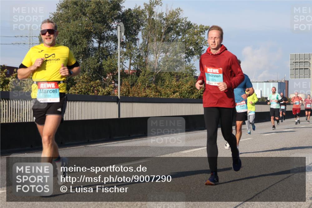 03.10.2025 - Köhlbrandbrückenlauf Luisa Fischer http://msf.ph/oto/9007290 03.10.2025 10:49:03 Position 3 1225, 3331, 1357 meine-sportfotos.de