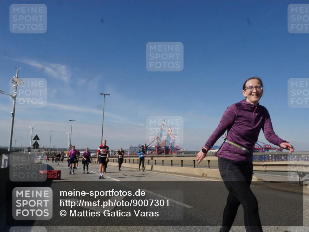 03.10.2025 - Köhlbrandbrückenlauf Matties Gatica Varas http://msf.ph/oto/9007301 03.10.2025 13:02:41 Position 2  meine-sportfotos.de