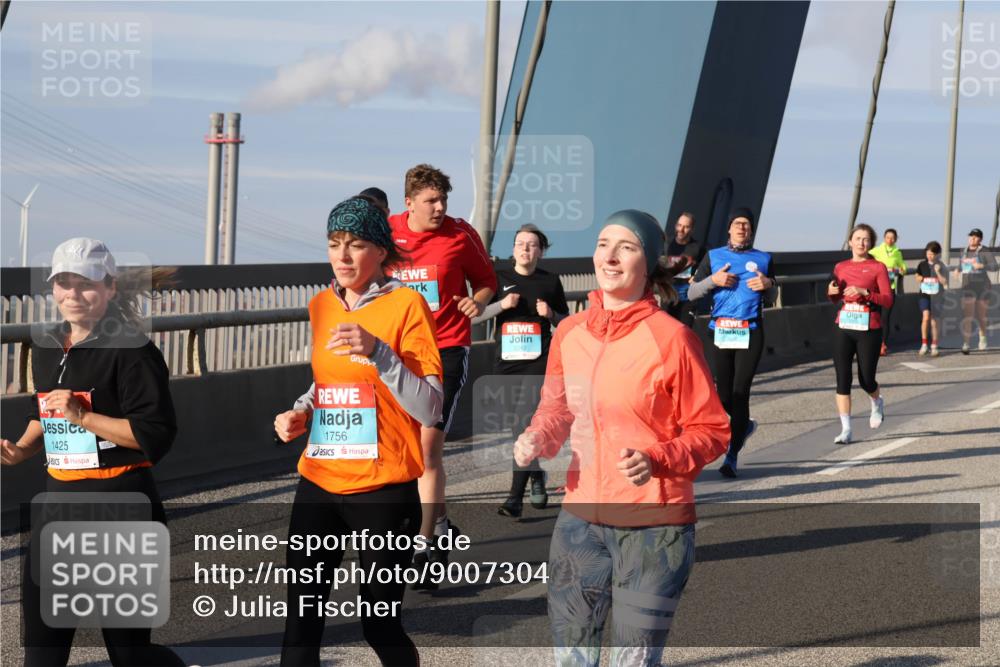 03.10.2025 - Köhlbrandbrückenlauf Julia Fischer http://msf.ph/oto/9007304 03.10.2025 09:59:16 Position 2 1425, 1756 meine-sportfotos.de