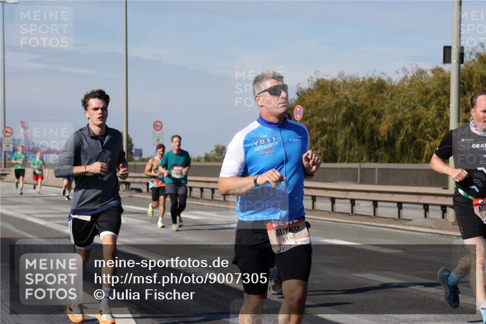 03.10.2025 - Köhlbrandbrückenlauf Julia Fischer http://msf.ph/oto/9007305 03.10.2025 12:47:01 Position 3 6142 meine-sportfotos.de