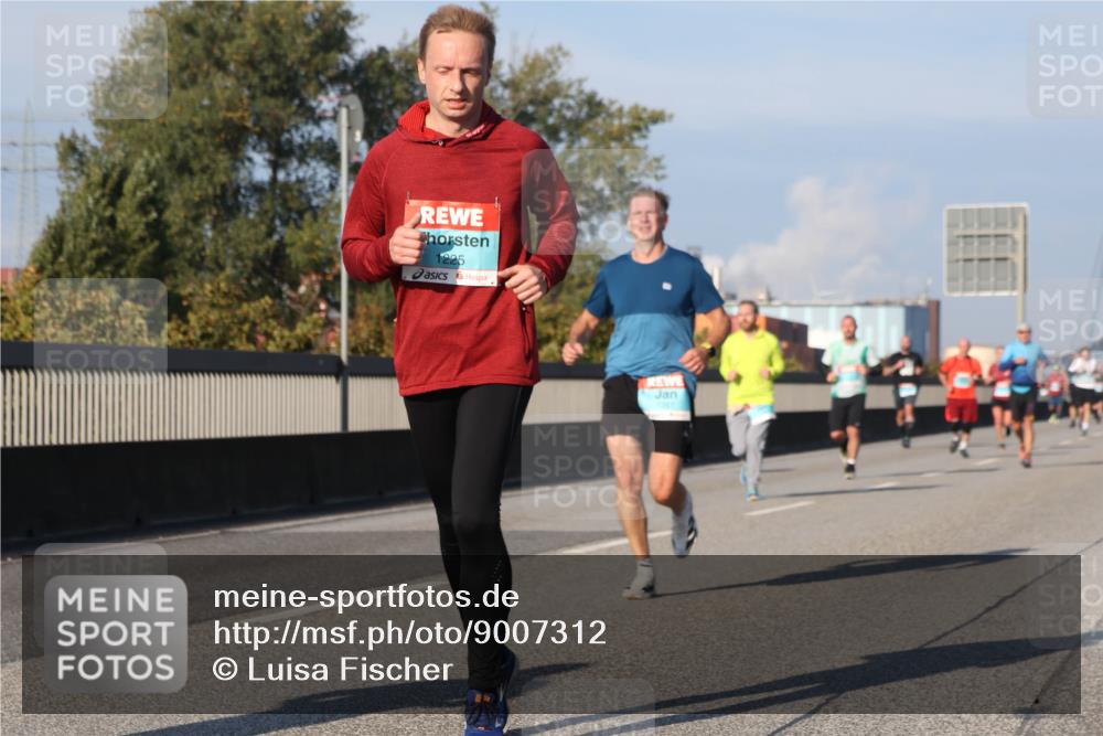 03.10.2025 - Köhlbrandbrückenlauf Luisa Fischer http://msf.ph/oto/9007312 03.10.2025 10:49:04 Position 3 1225 meine-sportfotos.de