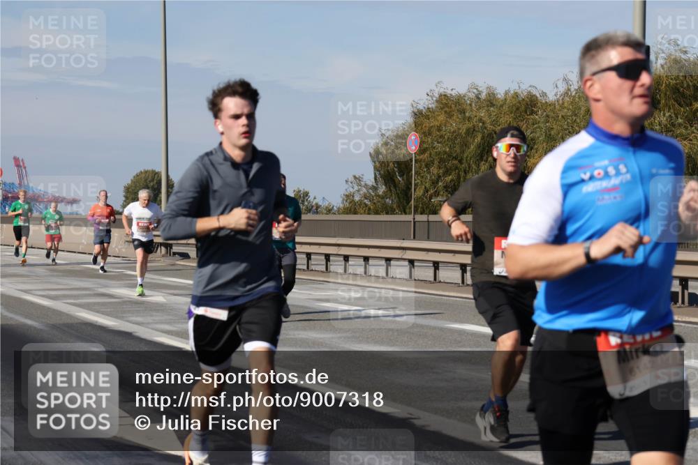 03.10.2025 - Köhlbrandbrückenlauf Julia Fischer http://msf.ph/oto/9007318 03.10.2025 12:47:02 Position 3 6142 meine-sportfotos.de