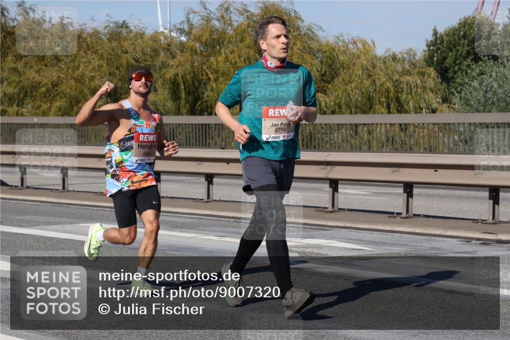 03.10.2025 - Köhlbrandbrückenlauf Julia Fischer http://msf.ph/oto/9007320 03.10.2025 12:47:06 Position 3 1972, 4940, 6714 meine-sportfotos.de