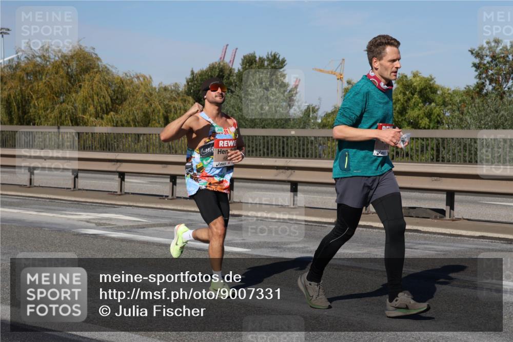 03.10.2025 - Köhlbrandbrückenlauf Julia Fischer http://msf.ph/oto/9007331 03.10.2025 12:47:07 Position 3 1972 meine-sportfotos.de
