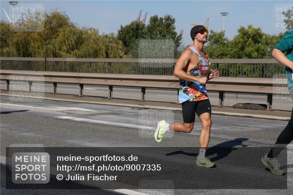 03.10.2025 - Köhlbrandbrückenlauf Julia Fischer http://msf.ph/oto/9007335 03.10.2025 12:47:08 Position 3 1974 meine-sportfotos.de