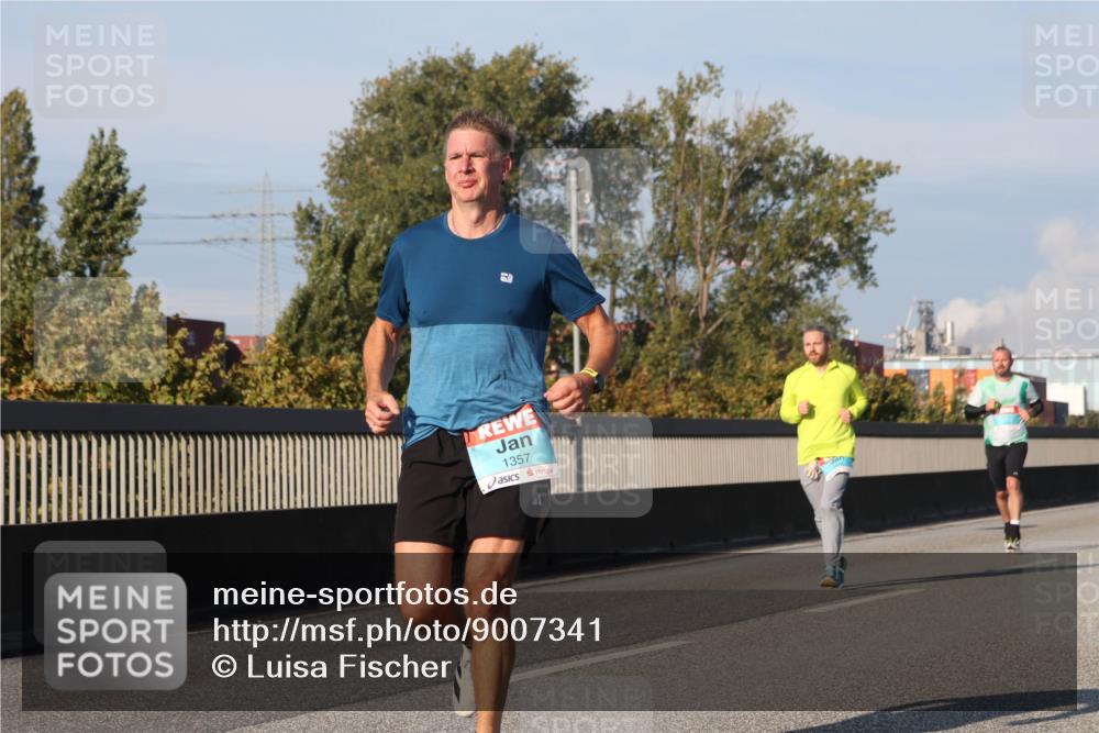 03.10.2025 - Köhlbrandbrückenlauf Luisa Fischer http://msf.ph/oto/9007341 03.10.2025 10:49:06 Position 3 1357 meine-sportfotos.de