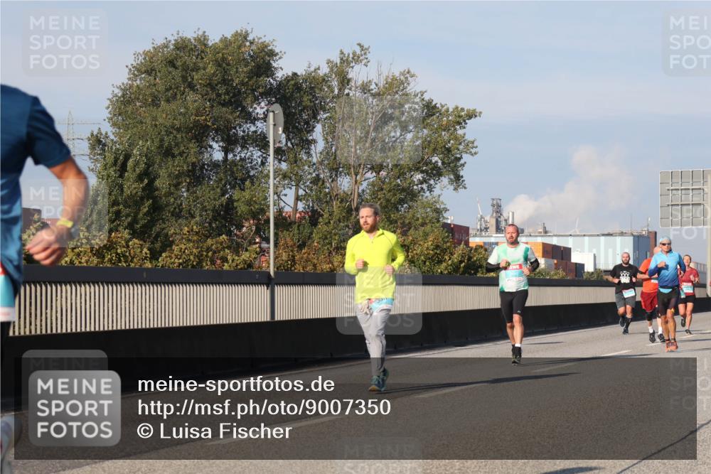 03.10.2025 - Köhlbrandbrückenlauf Luisa Fischer http://msf.ph/oto/9007350 03.10.2025 10:49:06 Position 3  meine-sportfotos.de