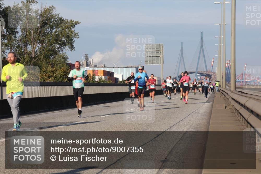03.10.2025 - Köhlbrandbrückenlauf Luisa Fischer http://msf.ph/oto/9007355 03.10.2025 10:49:07 Position 3  meine-sportfotos.de