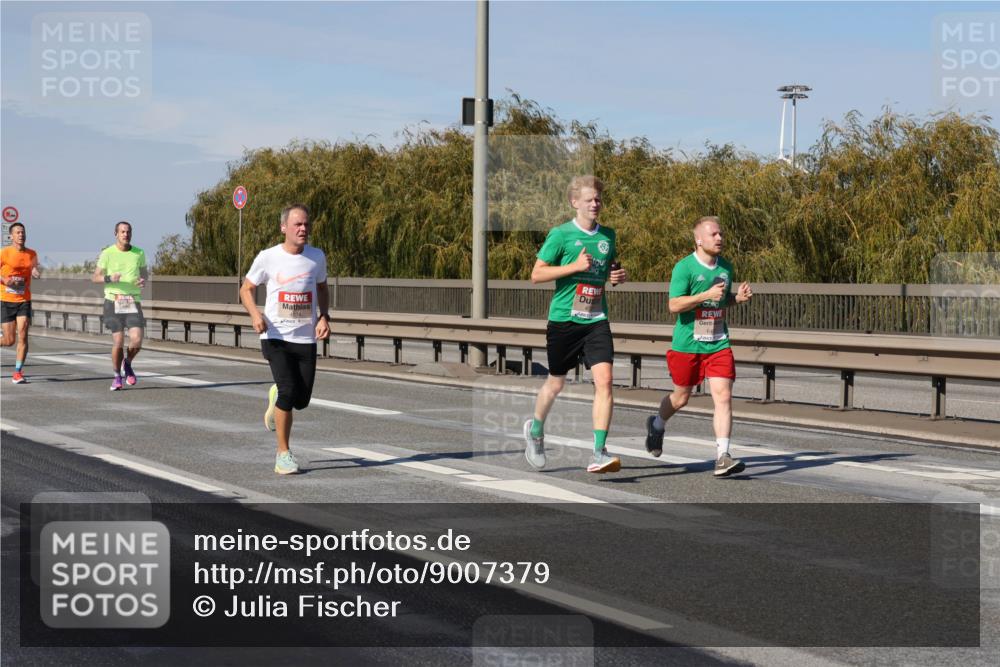 03.10.2025 - Köhlbrandbrückenlauf Julia Fischer http://msf.ph/oto/9007379 03.10.2025 12:47:13 Position 3  meine-sportfotos.de