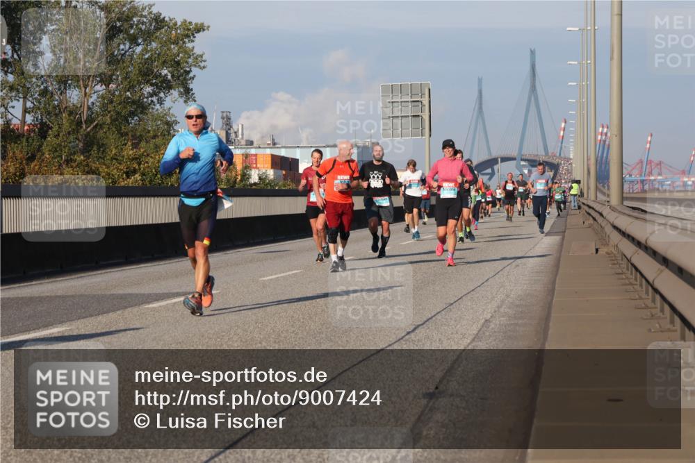 03.10.2025 - Köhlbrandbrückenlauf Luisa Fischer http://msf.ph/oto/9007424 03.10.2025 10:49:11 Position 3  meine-sportfotos.de
