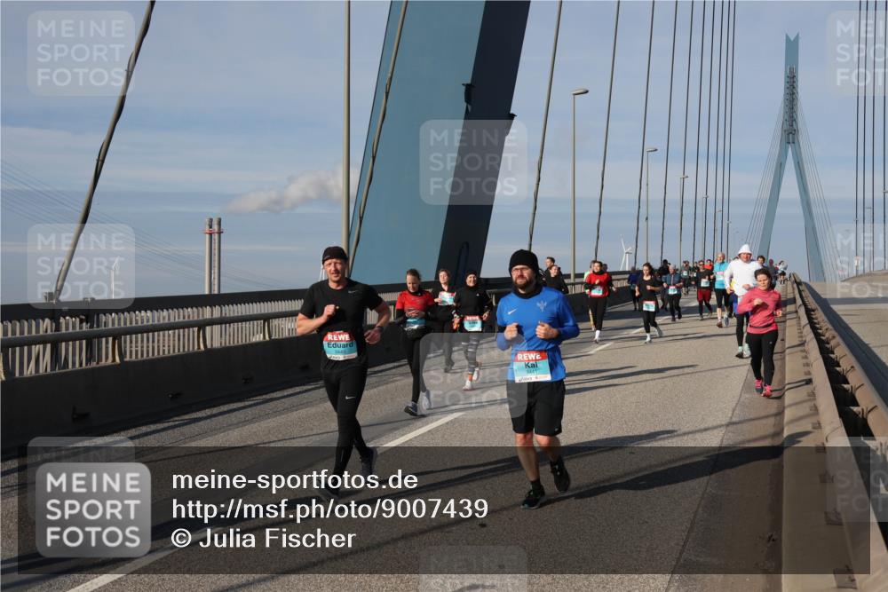 03.10.2025 - Köhlbrandbrückenlauf Julia Fischer http://msf.ph/oto/9007439 03.10.2025 09:59:49 Position 2 3443 meine-sportfotos.de