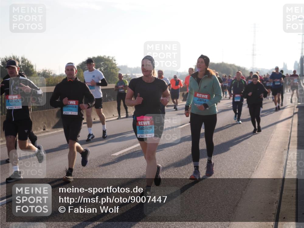 03.10.2025 - Köhlbrandbrückenlauf Fabian Wolf http://msf.ph/oto/9007447 03.10.2025 09:20:09 Position 3 1886, 1764, 1743, 3580 meine-sportfotos.de