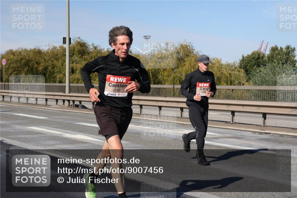 03.10.2025 - Köhlbrandbrückenlauf Julia Fischer http://msf.ph/oto/9007456 03.10.2025 12:47:26 Position 3 4164, 4319 meine-sportfotos.de