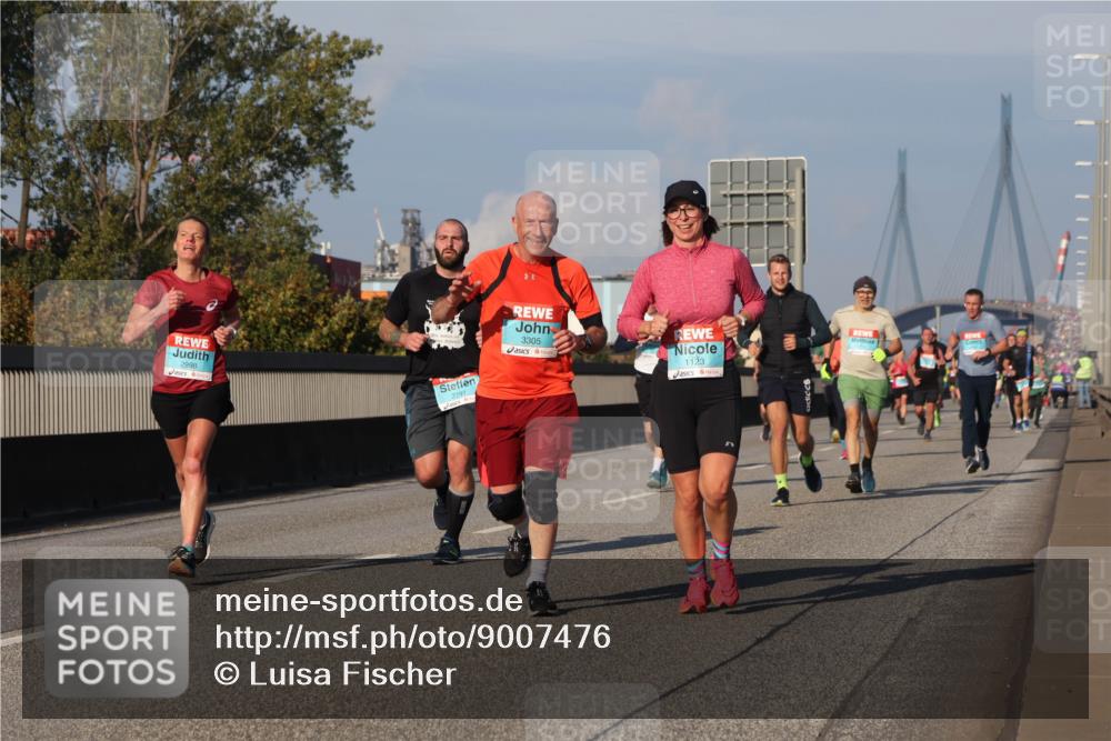 03.10.2025 - Köhlbrandbrückenlauf Luisa Fischer http://msf.ph/oto/9007476 03.10.2025 10:49:14 Position 3 2998, 2791, 3305, 1123 meine-sportfotos.de