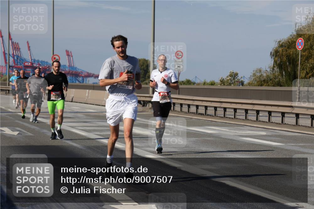 03.10.2025 - Köhlbrandbrückenlauf Julia Fischer http://msf.ph/oto/9007507 03.10.2025 12:47:33 Position 3 6203, 12, 5 meine-sportfotos.de