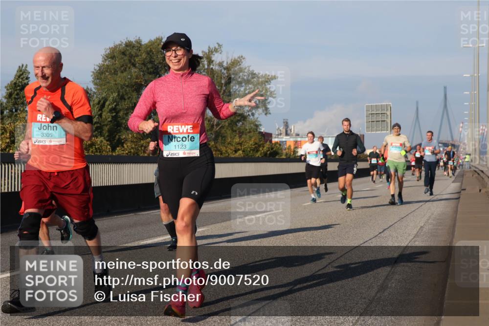03.10.2025 - Köhlbrandbrückenlauf Luisa Fischer http://msf.ph/oto/9007520 03.10.2025 10:49:17 Position 3 3305, 1123 meine-sportfotos.de