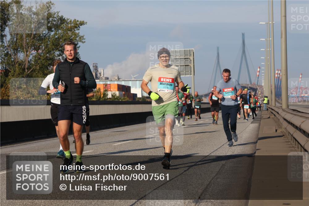 03.10.2025 - Köhlbrandbrückenlauf Luisa Fischer http://msf.ph/oto/9007561 03.10.2025 10:49:19 Position 3 1776, 3404 meine-sportfotos.de